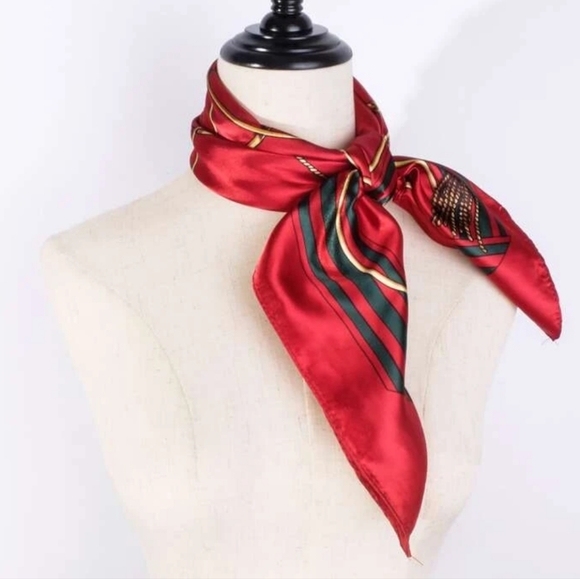 Chain Scarf Vintage Style Horse Satin Head Red Scarf Bandana - Picture 8 of 9